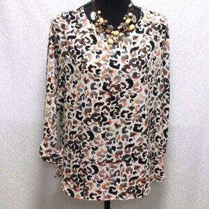 Veronica M. Leopard Print 3/4 Sleeve Polyester Top